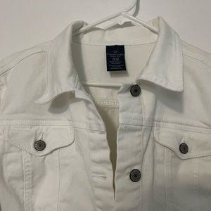 NWOT FadedGlory XL L/S White Demin Jacket